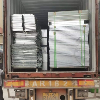 NM لوحة الحائط الفولاذية 1.5m باب سيارة رذاذ غرفة الطلاء التدفئة الكهربائية