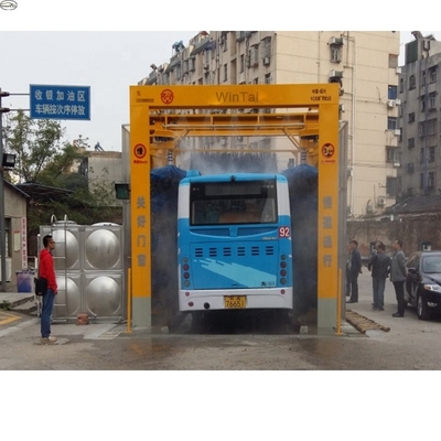 فرشاة جانبية مزدوجة 14kw نوع القناة غسالة الحافلات التلقائية لتنظيف شامل