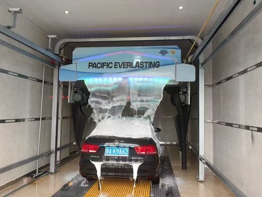 6 مجففات هواء  آلة غسيل سيارات أوتوماتيكية بدون لمس خدمة 24 ساعة نظام غسيل سيارات أوتوماتيكي بالكامل بضغط 100-130 بار