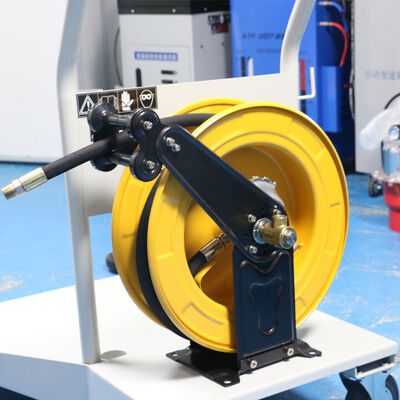 مجموعة ملء زيت المحرك من النوع الهوائي بنسبة 5: 1 وسرعة ملء 6-8L / min لمحلات 4S